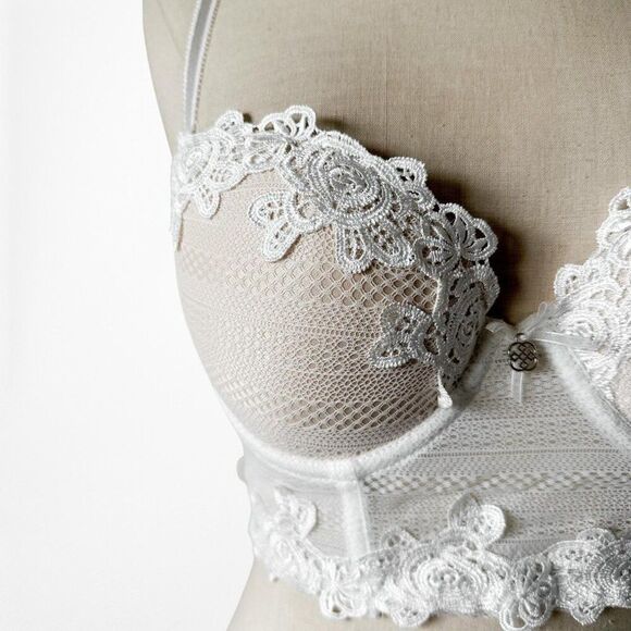 White Floral Lace Padded Corset Bustier Bralette Size 34C - Picture 8 of 8